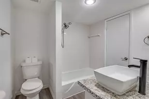 1905 Huntington Dr, Grand Prairie, TX 75051 - Photo 15