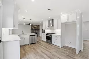 640 Fossil Wood Dr, Saginaw, TX 76179 - Photo 11