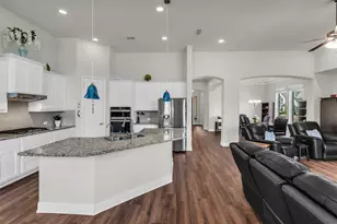 13784 Carmenita Dr, Frisco, TX 75035 - Photo 11