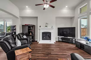 13784 Carmenita Dr, Frisco, TX 75035 - Photo 9