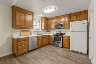 400 Madison Pl, Ponder, TX 76259 - Photo 11