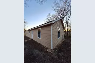 240 Marshall W, Cooper, TX 75432 - Photo 5