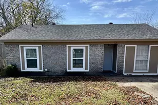 514 Peters St, Waxahachie, TX 75165 - Photo 1