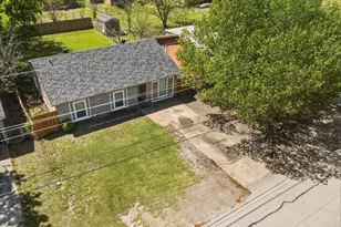 514 Peters St, Waxahachie, TX 75165 - Photo 23