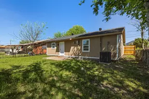 514 Peters St, Waxahachie, TX 75165 - Photo 21