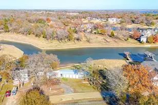 128 Meandering Way, Mabank, TX 75156 - Photo 3