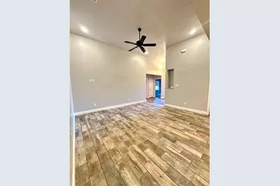 2107 Hemphill Street, Greenville, TX 75401 - Photo 7