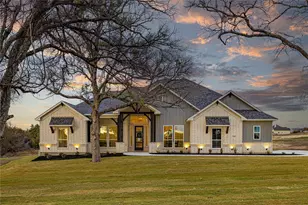 252 Oak Mdw Ln, Weatherford, TX 76085 - Photo 1