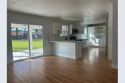 709 Fouts Drive, Irving, TX 75061 - Photo 7