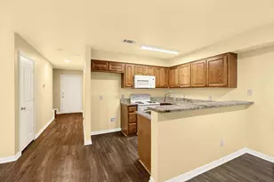 1716 S Waco St, Van Alstyne, TX 75495 - Photo 13