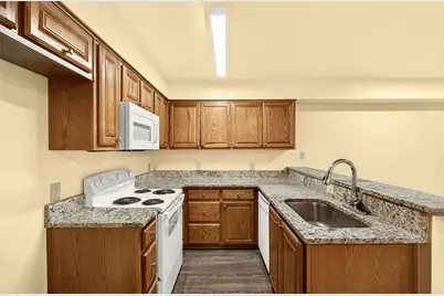 1716 S Waco Street, Van Alstyne, TX 75495 - Photo 7