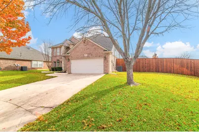 9 Losana Court, Mansfield, TX 76063 - Photo 3