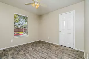 13428 Vida Ln, Dallas, TX 75253 - Photo 11