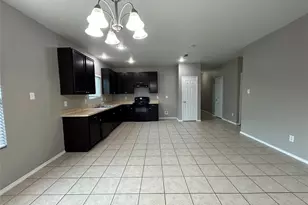 5821 Mirror Ridge Dr, Fort Worth, TX 76179 - Photo 5