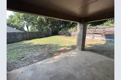 2704 Yorkshire Court, Grapevine, TX 76051 - Photo 23