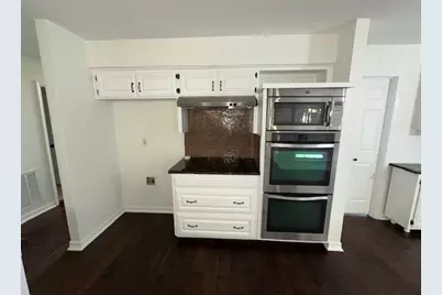 2704 Yorkshire Court, Grapevine, TX 76051 - Photo 27