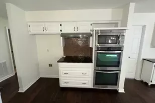 2704 Yorkshire Ct, Grapevine, TX 76051 - Photo 27