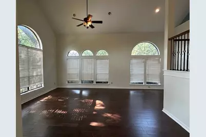 2704 Yorkshire Court, Grapevine, TX 76051 - Photo 3