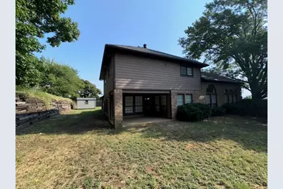 2704 Yorkshire Court, Grapevine, TX 76051 - Photo 25