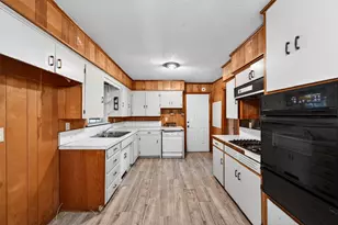 800 Carver St, Whitesboro, TX 76273 - Photo 13