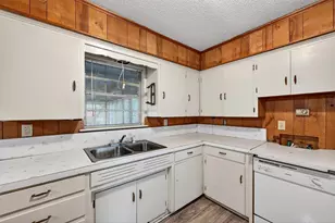 800 Carver St, Whitesboro, TX 76273 - Photo 15