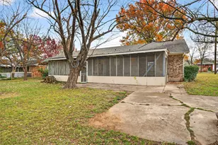 800 Carver St, Whitesboro, TX 76273 - Photo 27