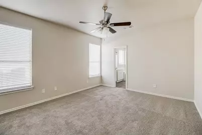 715 S Parks Drive, DeSoto, TX 75115 - Photo 7