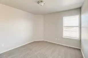 715 S Parks Dr, DeSoto, TX 75115 - Photo 11