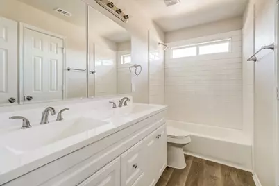 715 S Parks Drive, DeSoto, TX 75115 - Photo 9