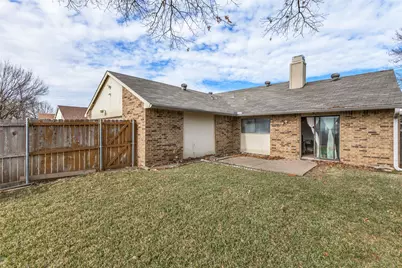 2806 Hackberry Lane, Garland, TX 75042 - Photo 17