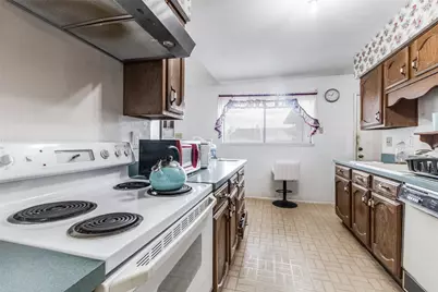 2806 Hackberry Lane, Garland, TX 75042 - Photo 7