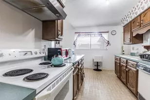 2806 Hackberry Ln, Garland, TX 75042 - Photo 7