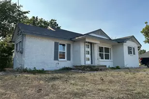 909 Jerry Mashek Dr, West, TX 76691 - Photo 3