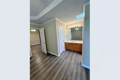 109 Larchbrook Drive, DeSoto, TX 75115 - Photo 11