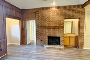 109 Larchbrook Dr, DeSoto, TX 75115 - Photo 5