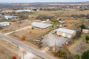 9200 County Rd 1014, Joshua, TX 76058 - Photo 5