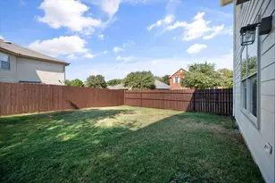 800 Green Heath Ave, Fort Worth, TX 76120 - Photo 23