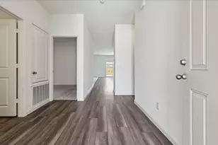 1664 Hossler Trl, Fort Worth, TX 76052 - Photo 5