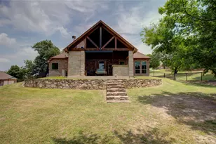 136 Meadow Arbor Dr, Weatherford, TX 76085 - Photo 3