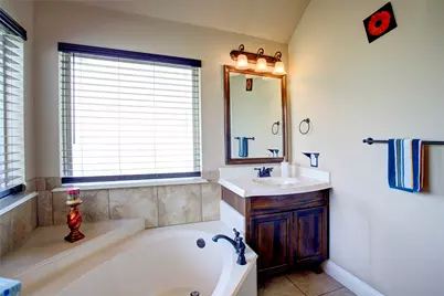 136 Meadow Arbor Drive, Weatherford, TX 76085 - Photo 19