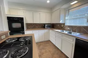 6910 Brentfield Dr, Dallas, TX 75248 - Photo 9