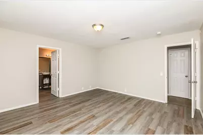 7018 Glenshire Drive, Arlington, TX 76002 - Photo 9