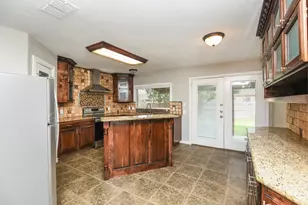 7018 Glenshire Dr, Arlington, TX 76002 - Photo 7