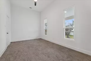 208 S Main St, Collinsville, TX 76233 - Photo 21