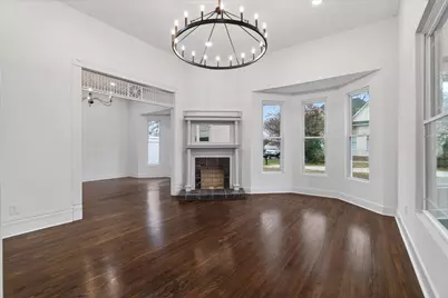 208 S Main Street, Collinsville, TX 76233 - Photo 9