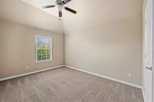 7116 Isle Royal Ln, Irving, TX 75063 - Photo 17