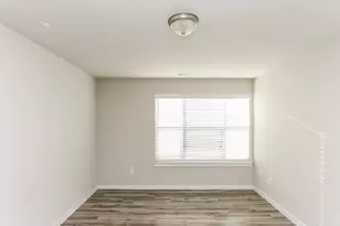 616 Ava Trl, Lewisville, TX 75057 - Photo 9