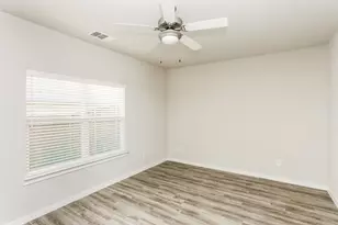 616 Ava Trl, Lewisville, TX 75057 - Photo 3