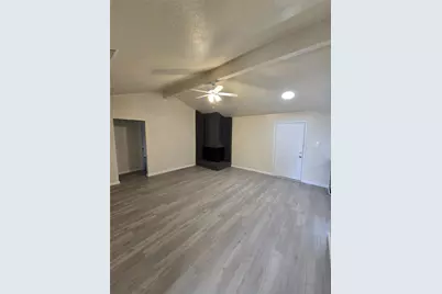 1605 Willowbrook Street, Lancaster, TX 75134 - Photo 3