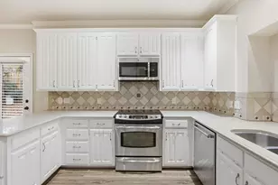 2004 Misty Creek Dr, Arlington, TX 76017 - Photo 9